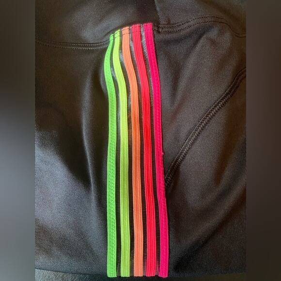 VICTORIA'S Secret Pink Women's Med Ultimate Classic Colorful Rainbow Bike Shorts - Picture 5 of 8